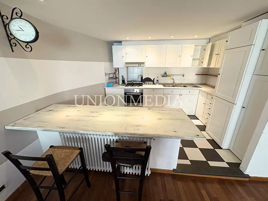 Immagine 7 di Appartamento in vendita  in PIAZZA MATTEOTTI a Sarzana