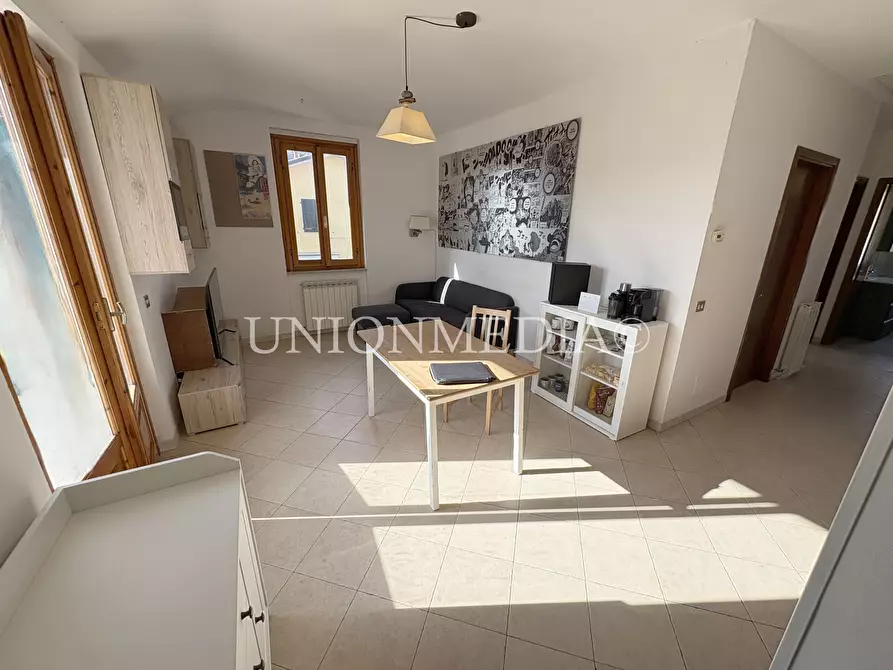 Immagine 5 di Appartamento in vendita  in Via Nave a Sarzana