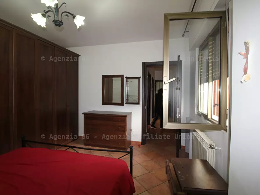 Immagine 16 di Appartamento in vendita  a Vezzano Ligure