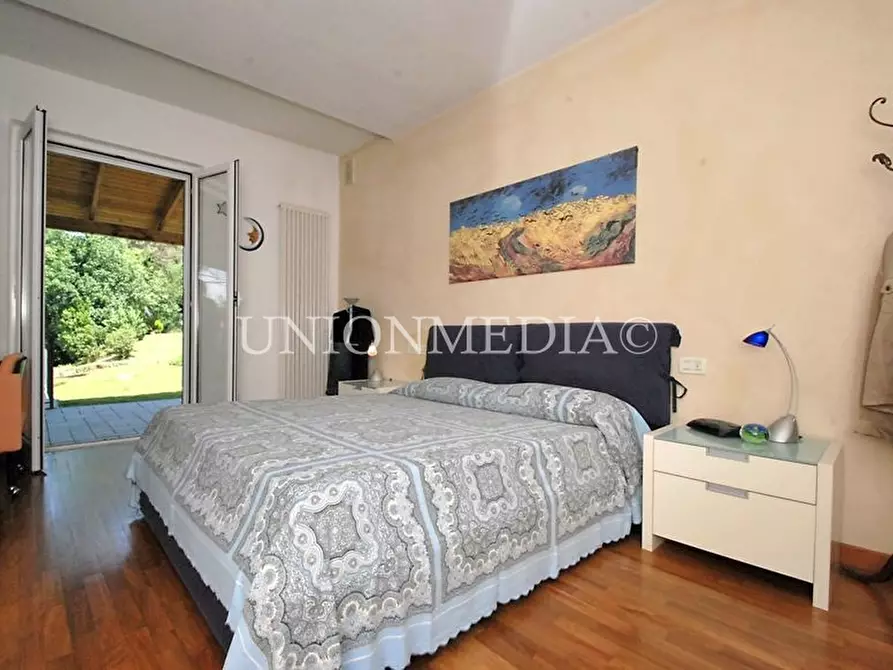 Immagine 39 di Villa in vendita  in Via cappuccini a Sarzana