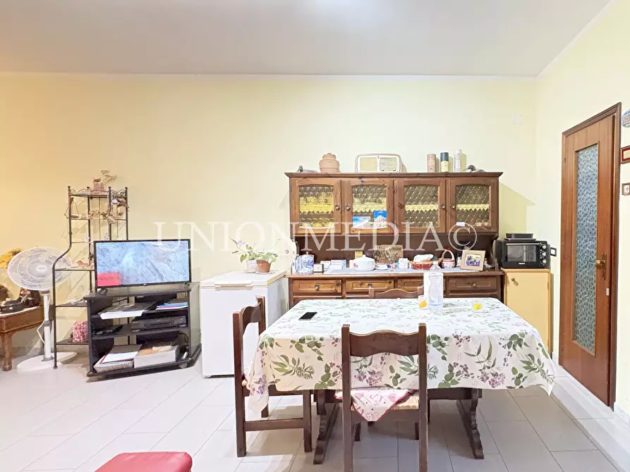 Immagine 3 di Appartamento in vendita  in Via Piero Gobetti a Ortonovo