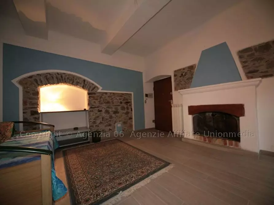 Immagine 1 di Appartamento in affitto  a Aulla