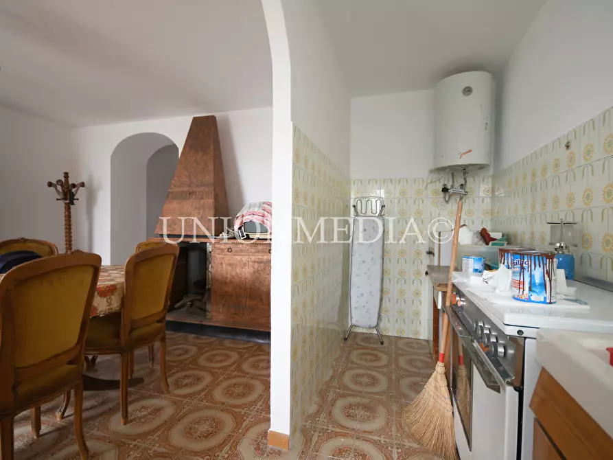 Immagine 8 di Appartamento in vendita  in tendola a Fosdinovo