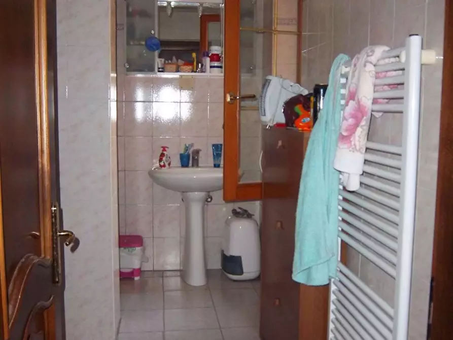 Immagine 6 di Villa in vendita  a Sarzana