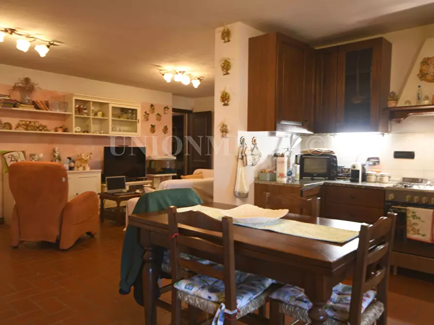 Immagine 30 di Villa in vendita  in Via caniparola a Fosdinovo