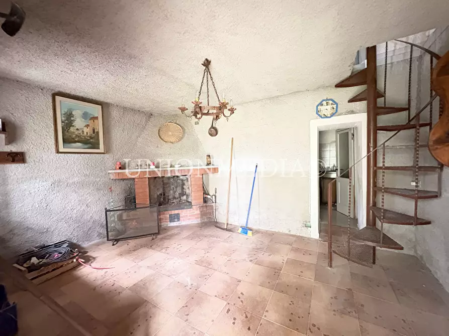 Immagine 6 di Rustico / casale in vendita  in Via Carignano a Fosdinovo