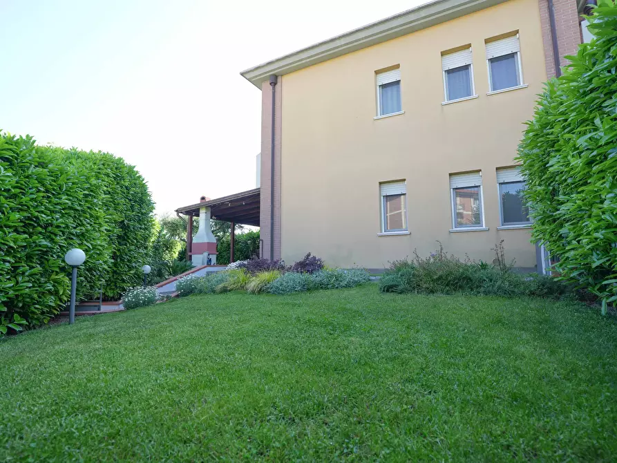 Immagine 32 di Trilocale in vendita  in Via Berlino 89 a Santarcangelo Di Romagna