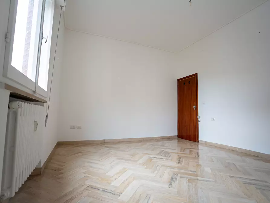 Immagine 24 di Trilocale in vendita  in Via Vega 51 a Rimini