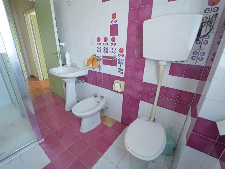 Immagine 9 di Quadrilocale in vendita  in Via Giovanni Ruffini 9 a Rimini