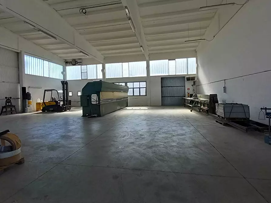 Immagine 2 di Laboratorio in affitto  in Via del Tesoro 533 a Verucchio