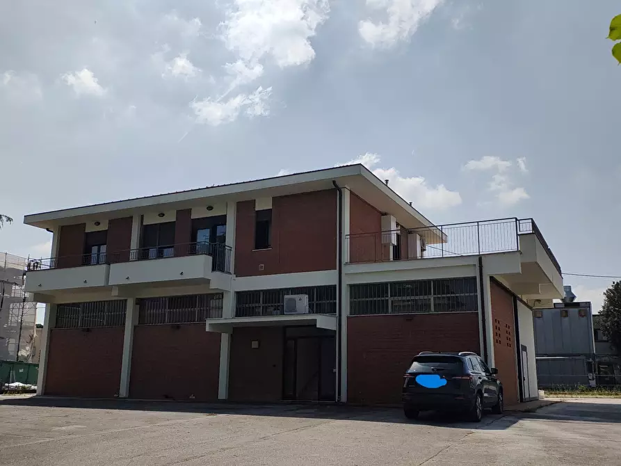 Immagine 1 di Laboratorio in vendita  in Via Ausa 179 a Coriano
