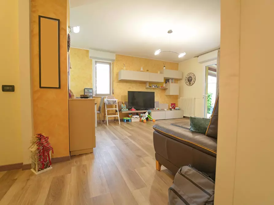 Immagine 12 di Trilocale in vendita  in Via Berlino 89 a Santarcangelo Di Romagna