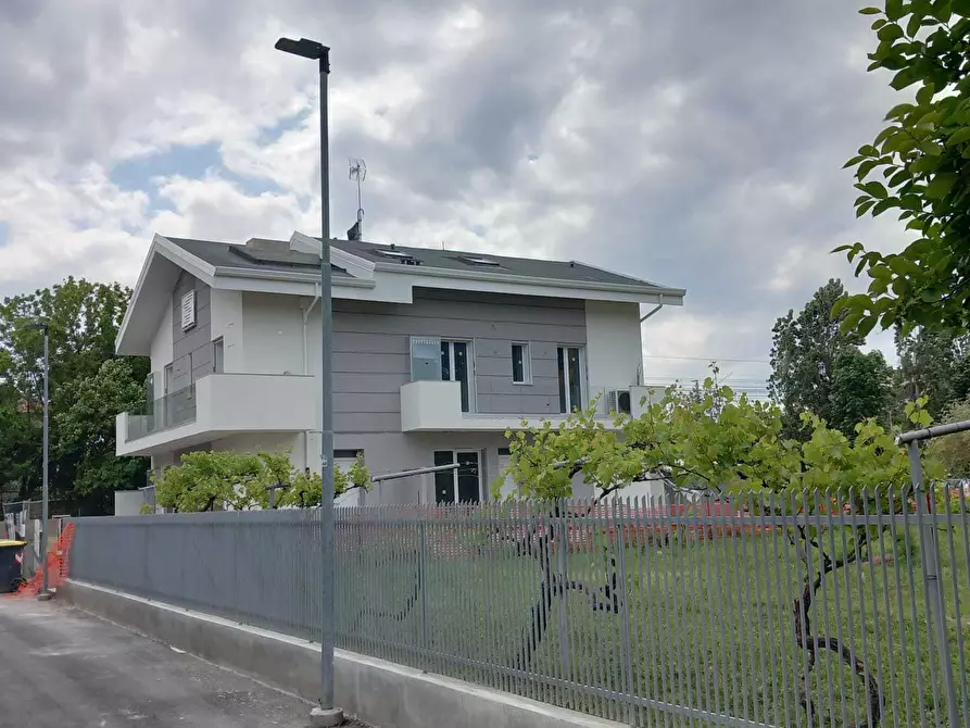 Immagine 19 di Mansarda in vendita  a Riccione