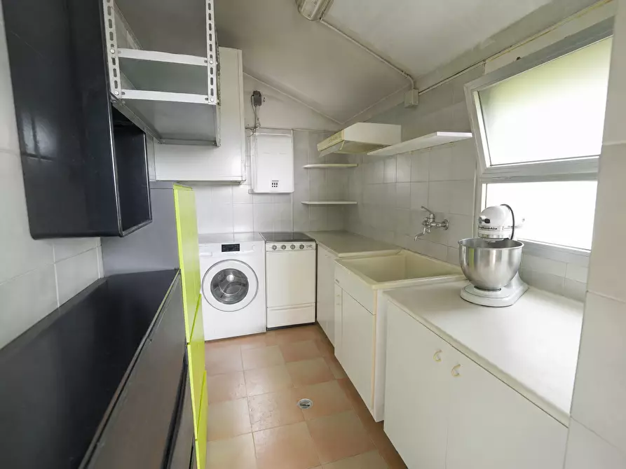 Immagine 26 di Villa in vendita  in Via Laerte Rolfini a Rimini