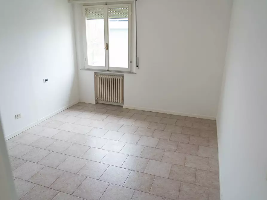 Immagine 18 di Quadrilocale in vendita  in via santerno a Rimini