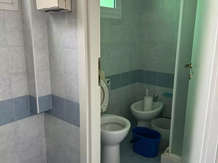 Immagine 17 di Capannone industriale in vendita  a Rimini