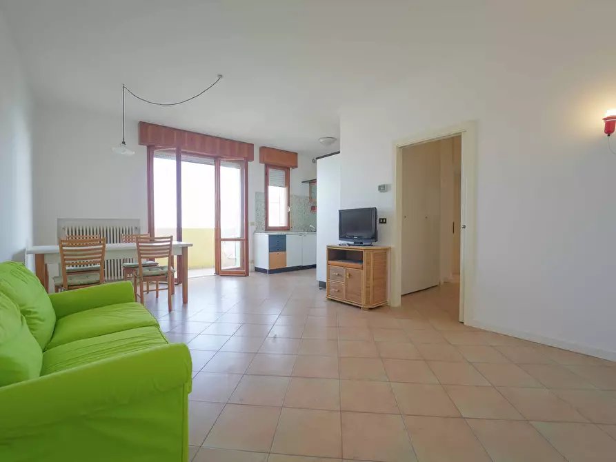Immagine 1 di Trilocale in vendita  in Via Montello a Cesenatico
