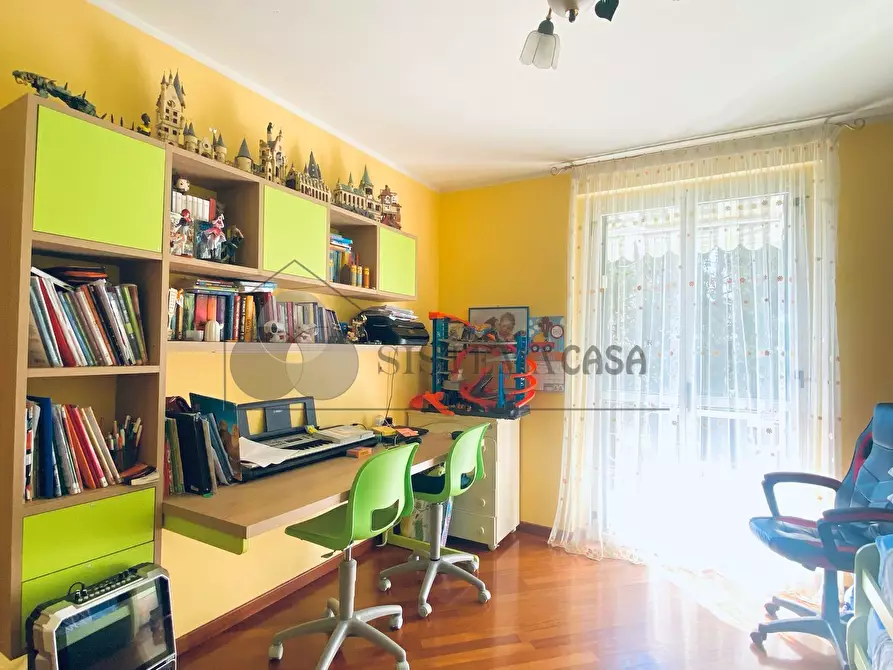 Immagine 16 di Quadrilocale in vendita  in Via Brigate partigiane 94 a Follo