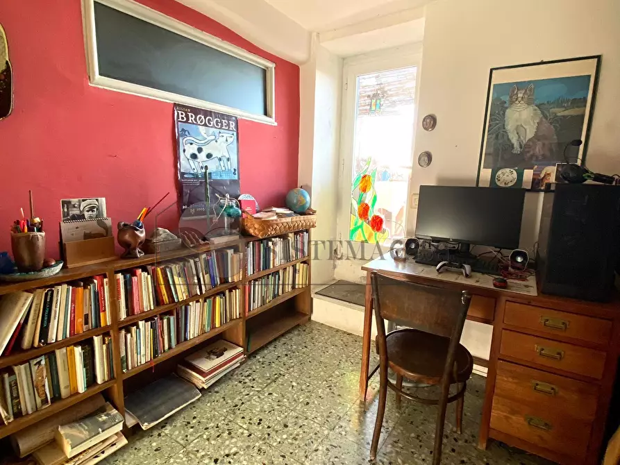 Immagine 27 di Rustico / casale in vendita  in Via Borgo di Sopra Giucano 10 a Fosdinovo