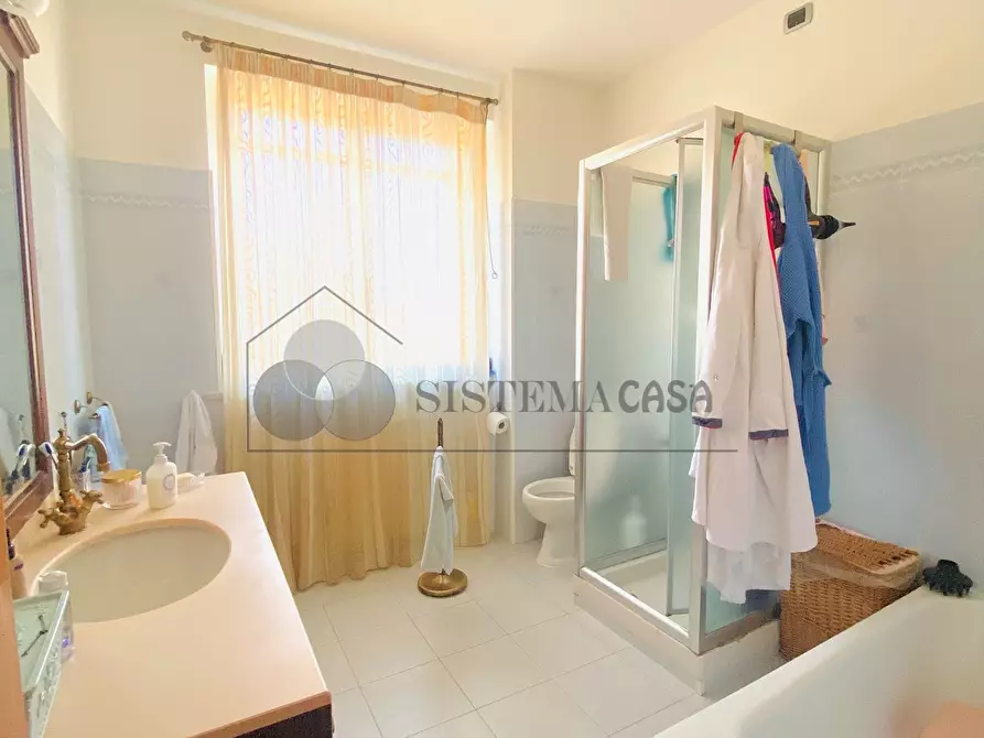 Immagine 23 di Quadrilocale in vendita  in Via Brigate partigiane 94 a Follo