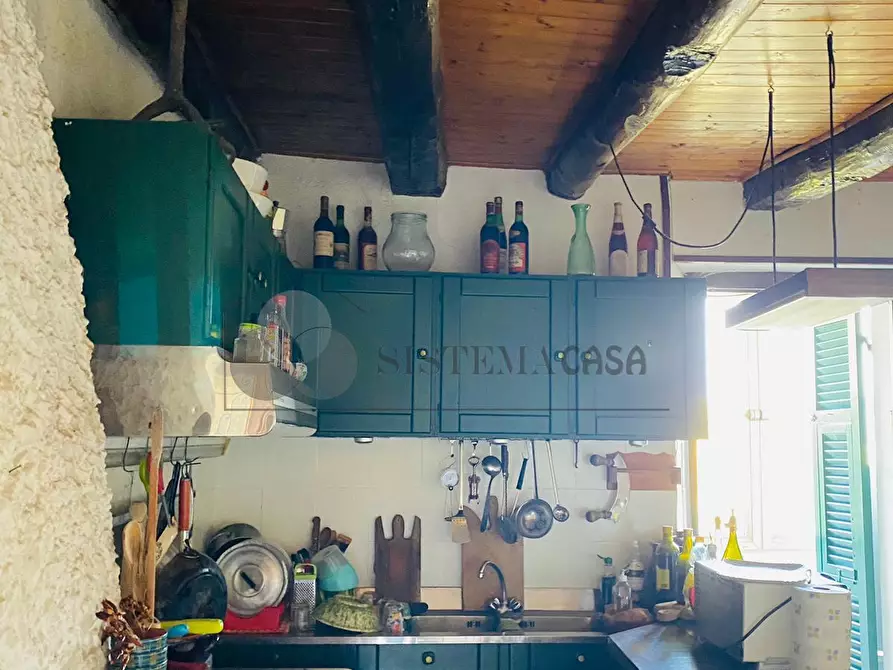 Immagine 12 di Porzione di casa in vendita  in Via San Rocco 9 a Follo