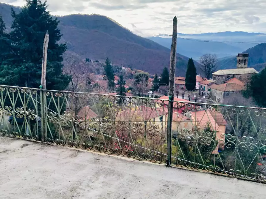 Immagine 8 di Rustico / casale in vendita  in Loc. Le Cassonare snc a Calice Al Cornoviglio