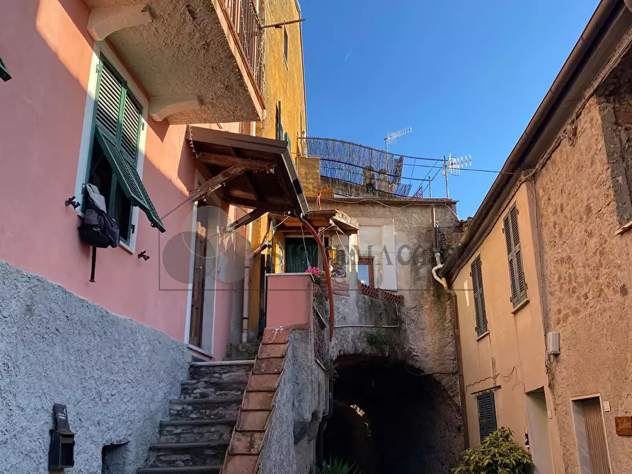 Immagine 45 di Rustico / casale in vendita  in Via Borgo di Sopra Giucano 10 a Fosdinovo