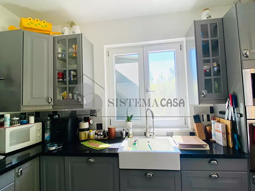 Immagine 20 di Villa in vendita  a Castelnuovo Magra