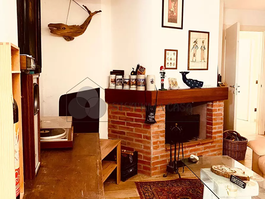 Immagine 46 di Villa in vendita  a Castelnuovo Magra