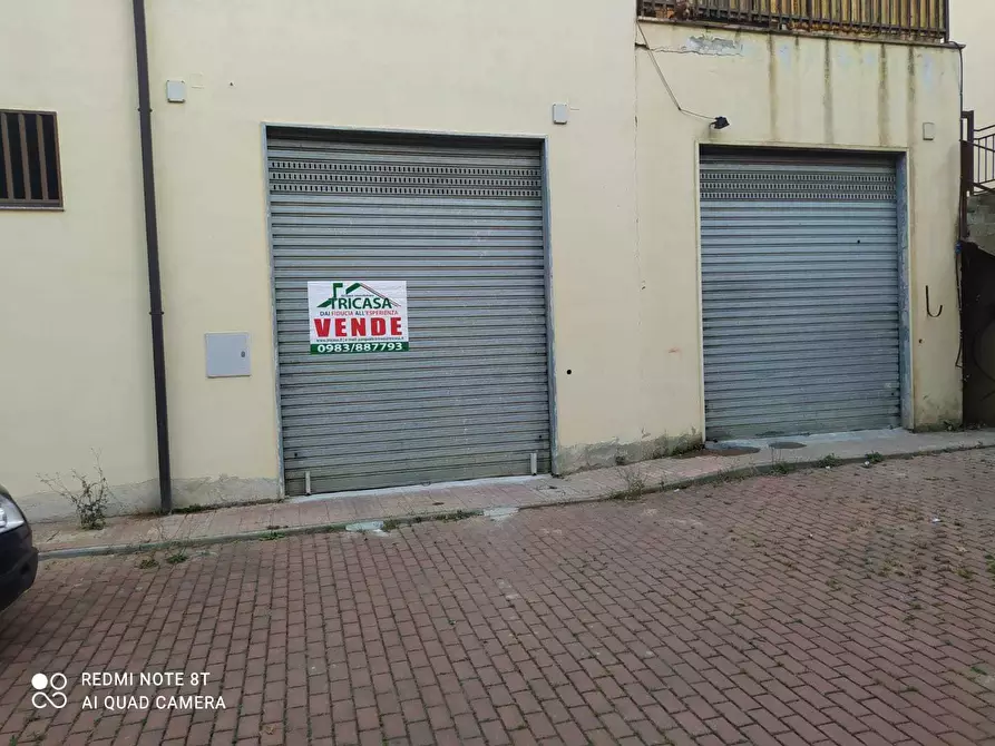 Immagine 1 di Garage in vendita  in Via Dragosei 1 a Corigliano-Rossano