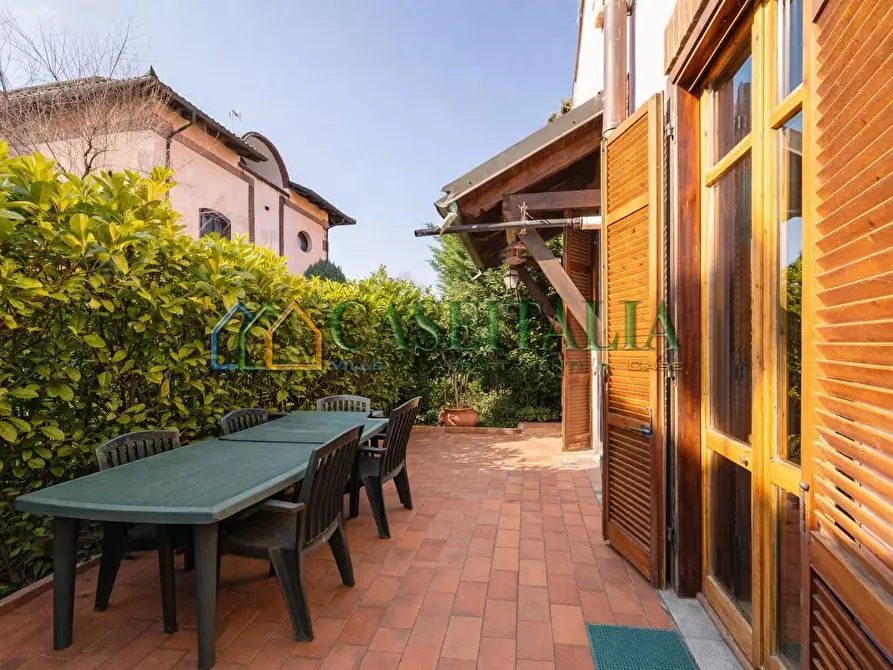 Immagine 39 di Villa in vendita  in Piazza Stazione 2 a Rosta