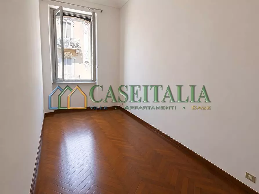 Immagine 12 di Quadrilocale in vendita  in Via Vincenzo Vela 40 a Torino