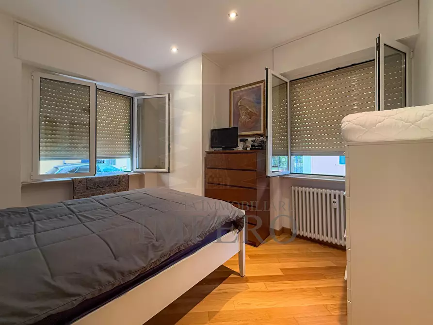 Immagine 14 di Quadrilocale in vendita  in Via Enzo Verrando 10 a Bordighera