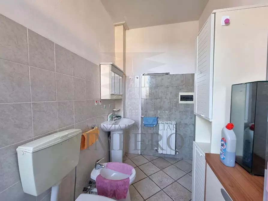 Immagine 12 di Bilocale in vendita  in Piazza Madonna 1 a Camporosso