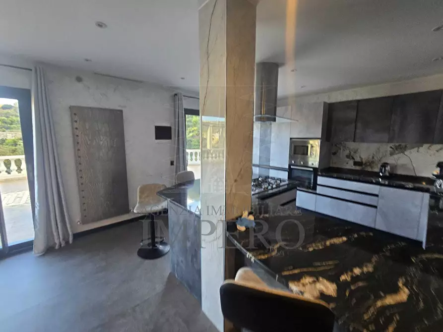 Immagine 3 di Casa indipendente in vendita  in Corso Nizza 9 a Ventimiglia