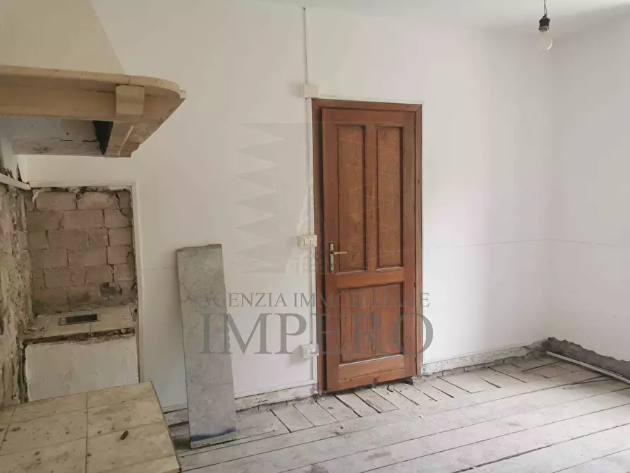 Immagine 19 di Trilocale in vendita  in Via Nuova 10 a Isolabona