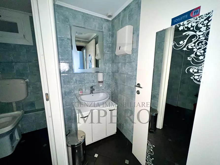 Immagine 16 di Bar / Ristorante in vendita  in Via Romana 22 a Bordighera