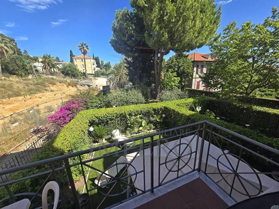 Immagine 7 di Trilocale in vendita  in Via Romana 100 a Bordighera