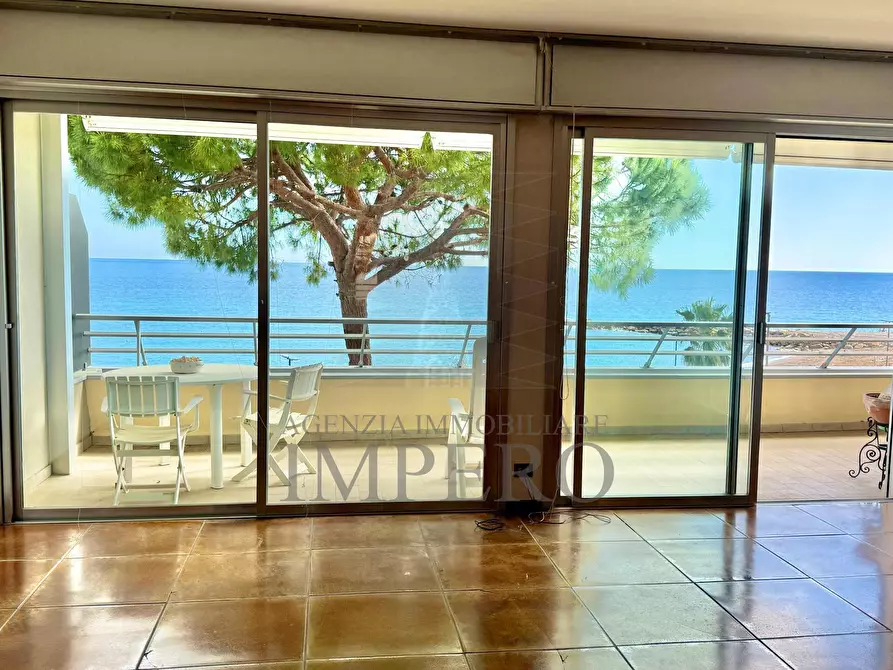 Immagine 47 di Pentalocale in vendita  in Lungomare Varaldo 67 a Ventimiglia