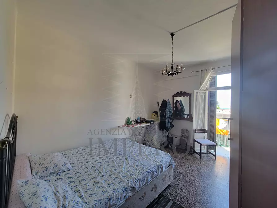 Immagine 8 di Trilocale in vendita  in Corso Genova 82 a Ventimiglia