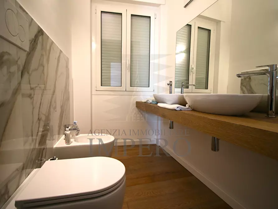 Immagine 13 di Quadrilocale in vendita  in Via Aprosio 2 a Ventimiglia