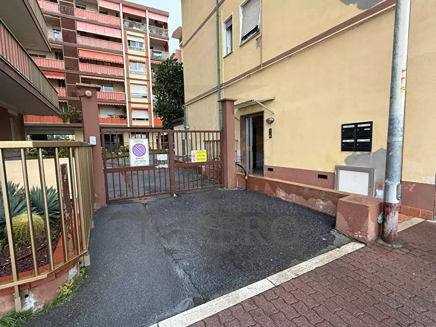 Immagine 13 di Garage in vendita  in Passeggiata Trento e Trieste 1 a Ventimiglia