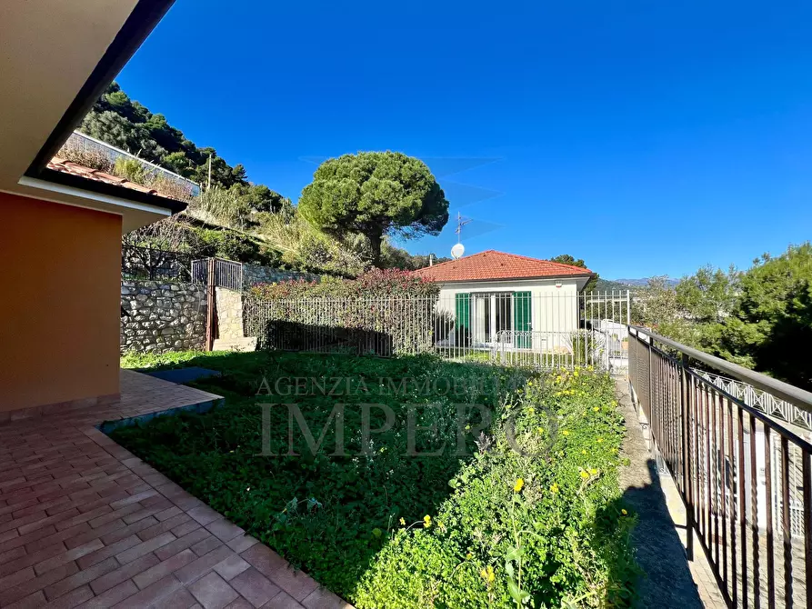 Immagine 39 di Villa in vendita  in Corso della Repubblica a Camporosso