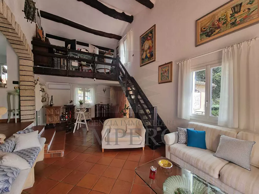 Immagine 25 di Villa in vendita  in Via Gallardi 63 a Ventimiglia