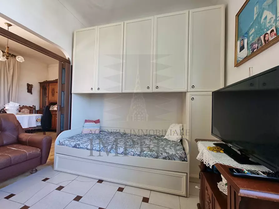 Immagine 6 di Casa bifamiliare in vendita  in Via Madonna delle Virtú 10 a Ventimiglia