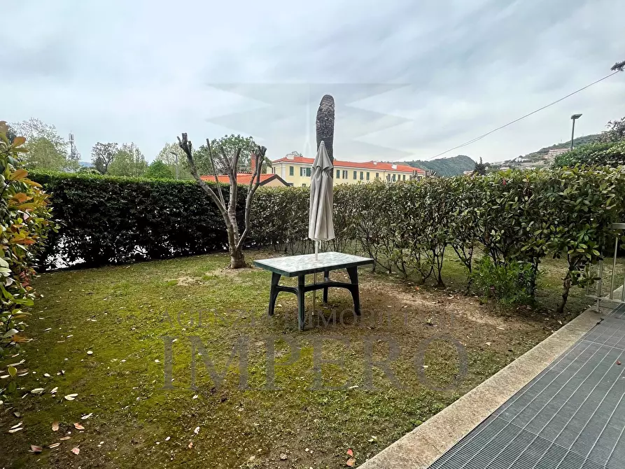 Immagine 4 di Bilocale in vendita  in Via degli Amici 19 a Bordighera