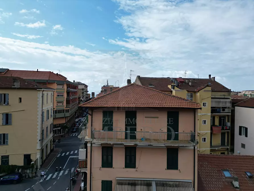 Immagine 5 di Quadrilocale in vendita  in Via Scalo Merci 2 a Ventimiglia
