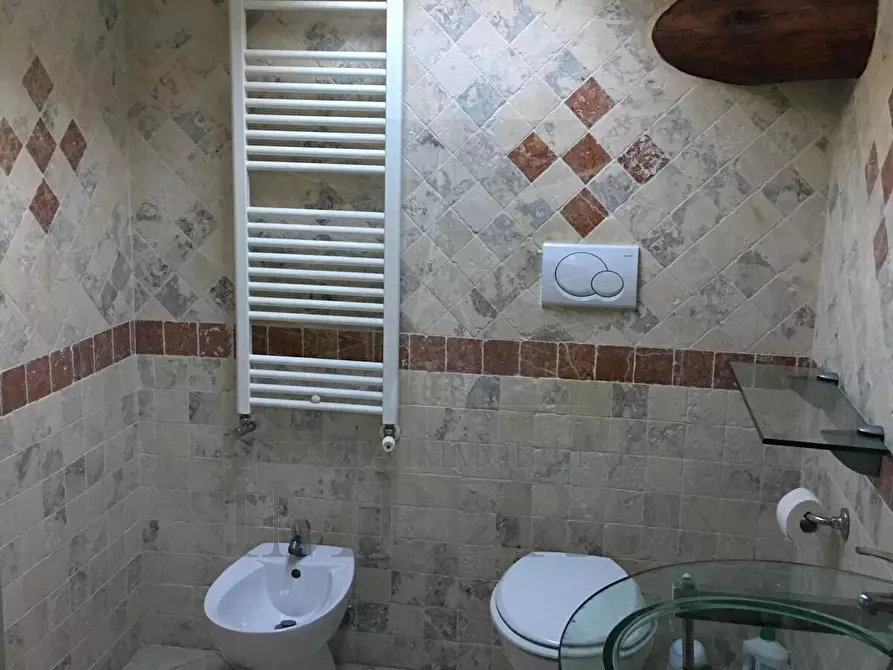 Immagine 5 di Bilocale in vendita  in Piazza della Costituente 8 a Ventimiglia