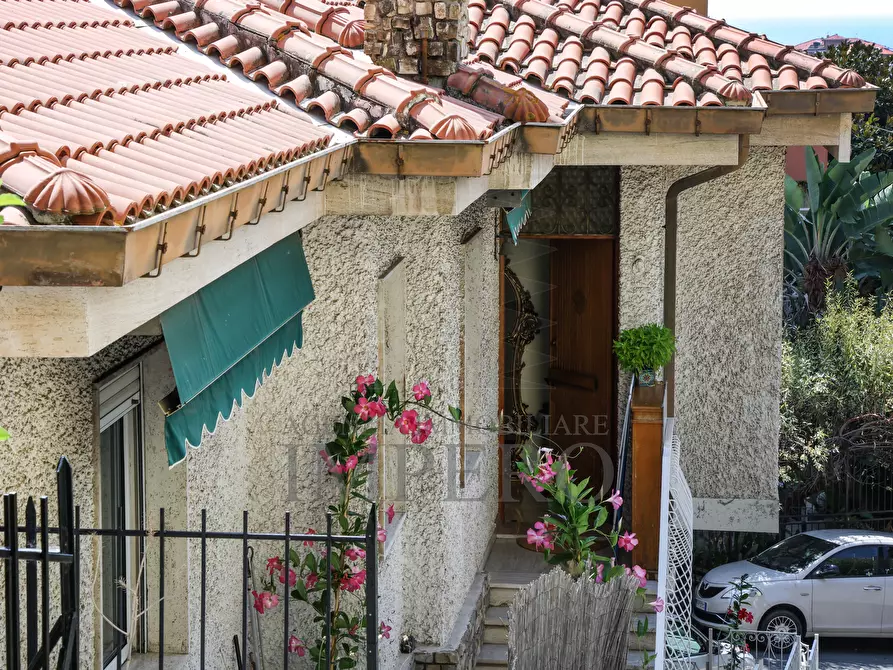 Immagine 51 di Casa indipendente in vendita  in Via Poggio Ponente 41 a Vallecrosia