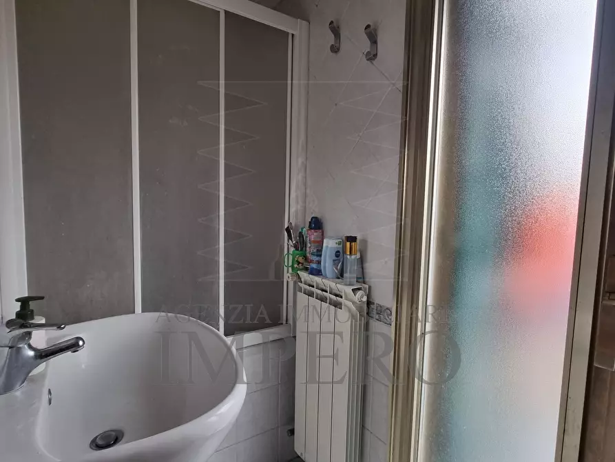 Immagine 17 di Bilocale in vendita  in Piazza Giuseppe Garibaldi 1 a Camporosso